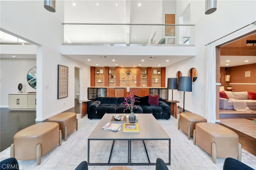 9653 Oak Pass