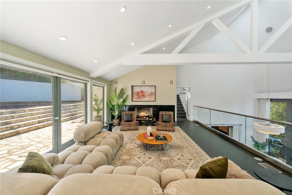 9653 Oak Pass