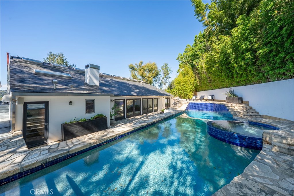 9653 Oak Pass