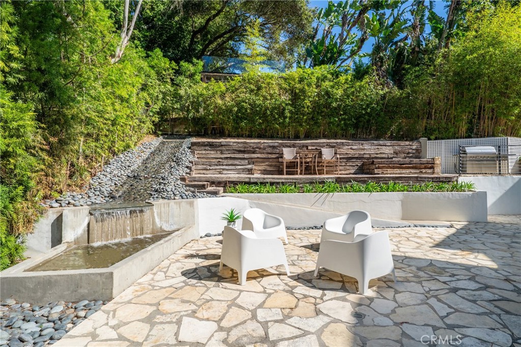 9653 Oak Pass
