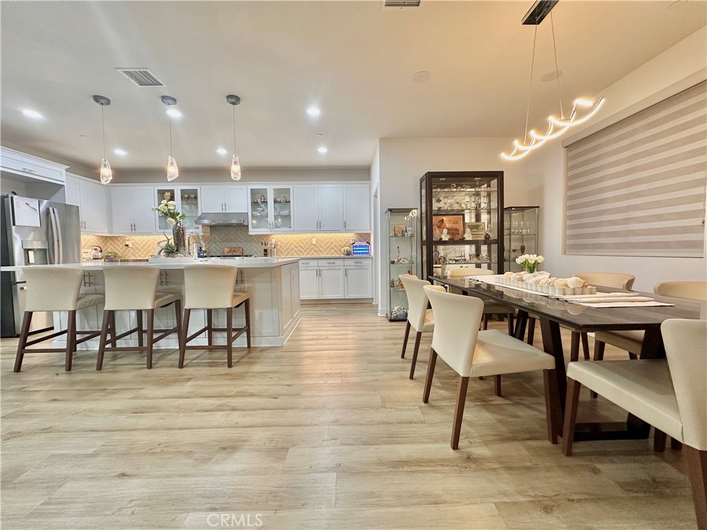 5721 Windbourne