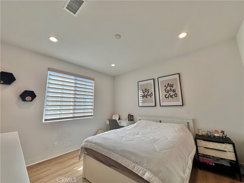 5721 Windbourne