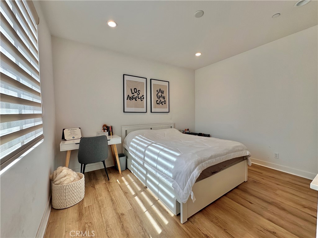 5721 Windbourne