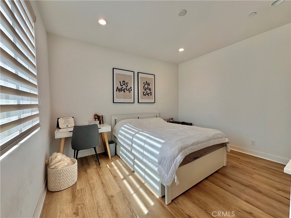 5721 Windbourne