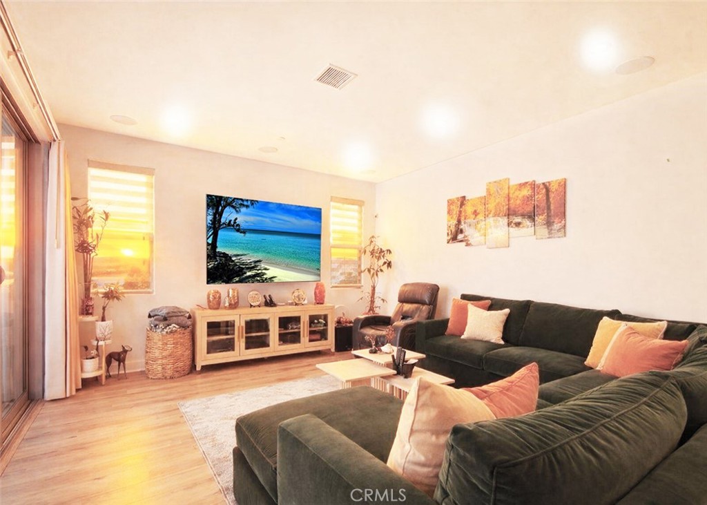 5721 Windbourne