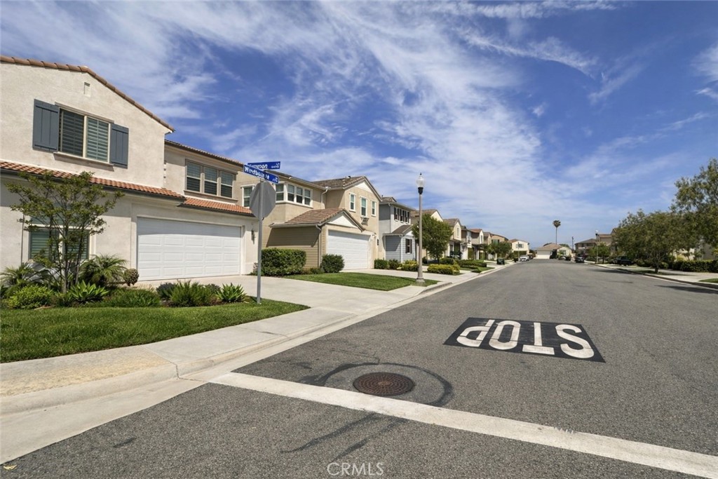 5721 Windbourne
