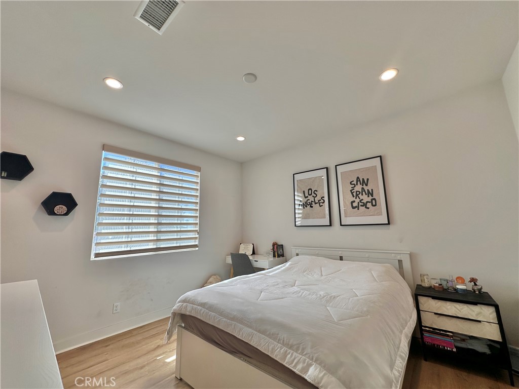 5721 Windbourne