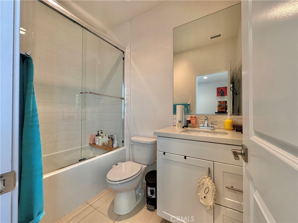 5721 Windbourne