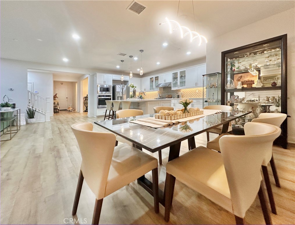 5721 Windbourne