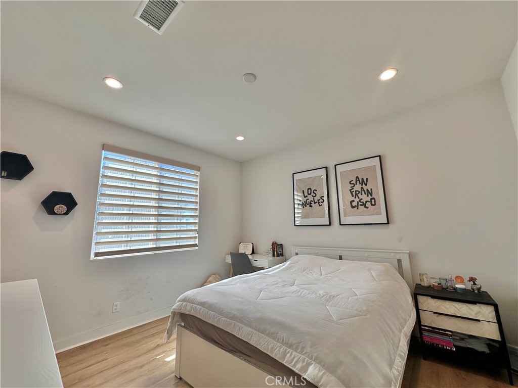 5721 Windbourne