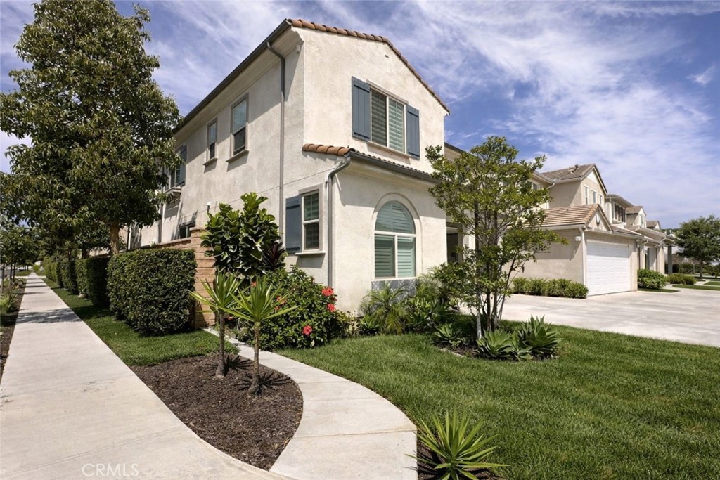 5721 Windbourne