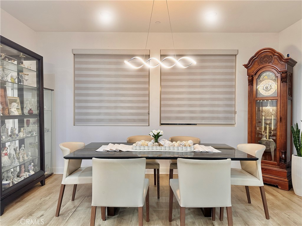 5721 Windbourne