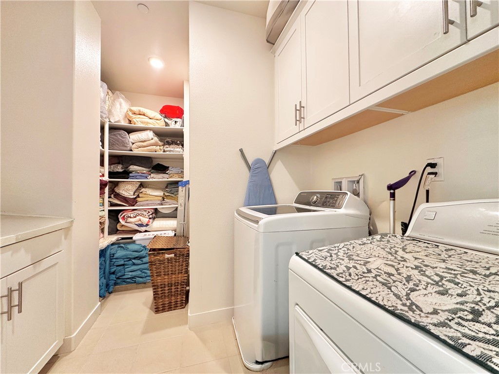 5721 Windbourne