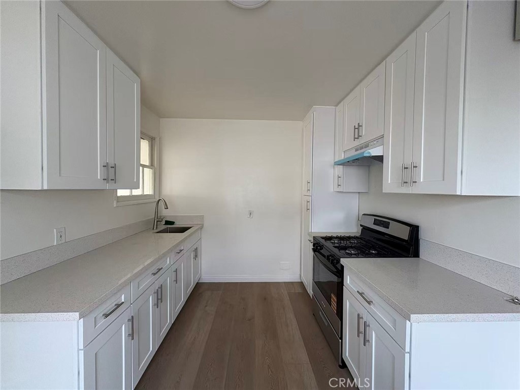 8573 Bennett Ave 8579