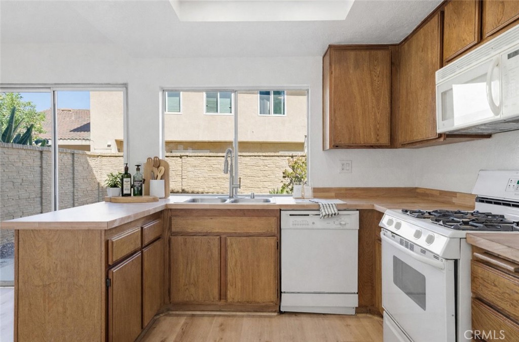 314 S Belmont