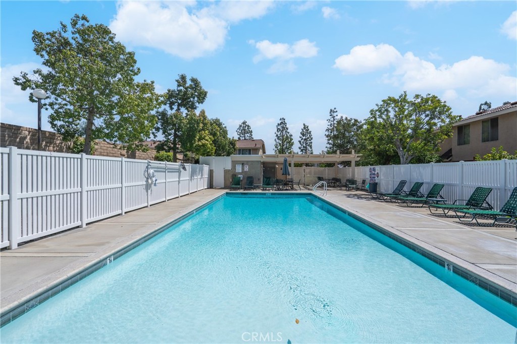 314 S Belmont