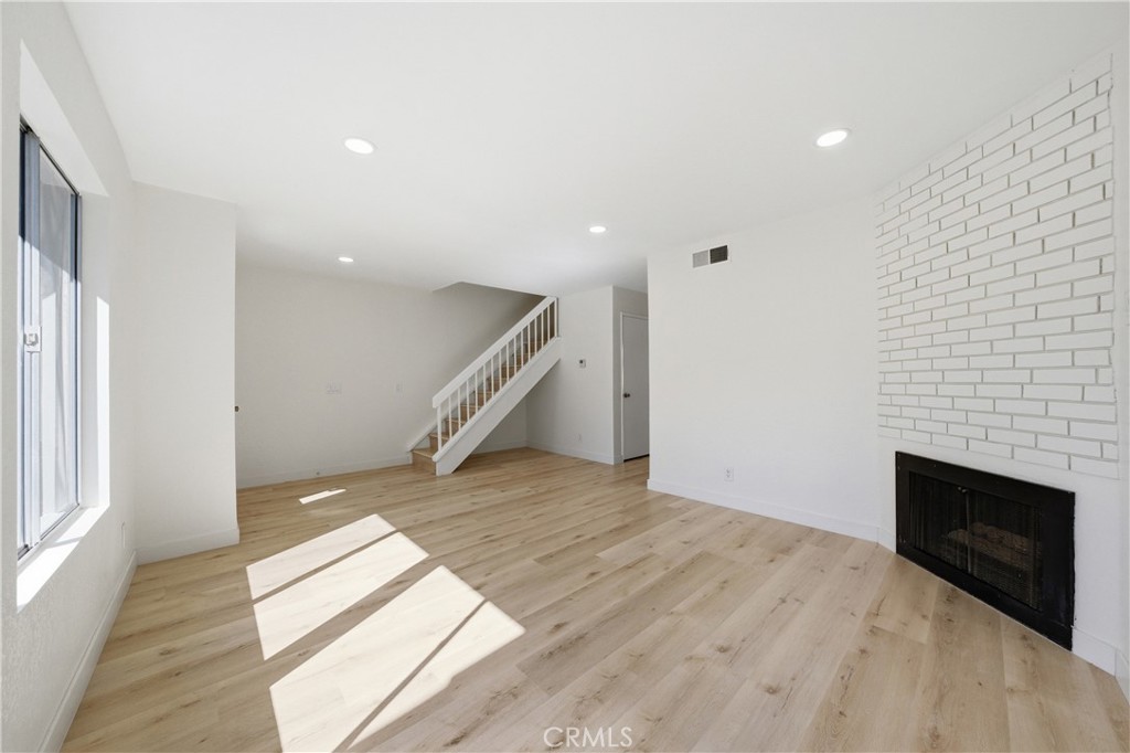 314 S Belmont