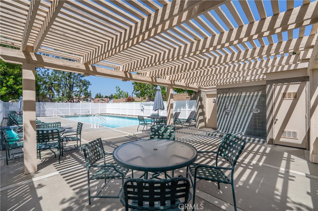 314 S Belmont