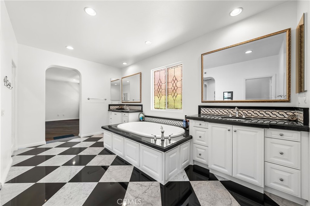 19528 Morning Grove Ln