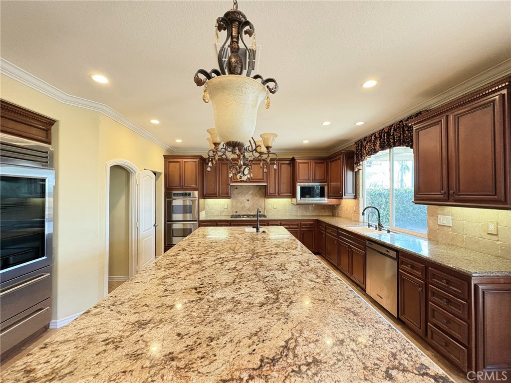 3787 Bidwell