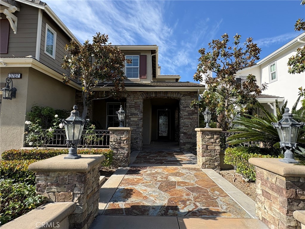 3787 Bidwell