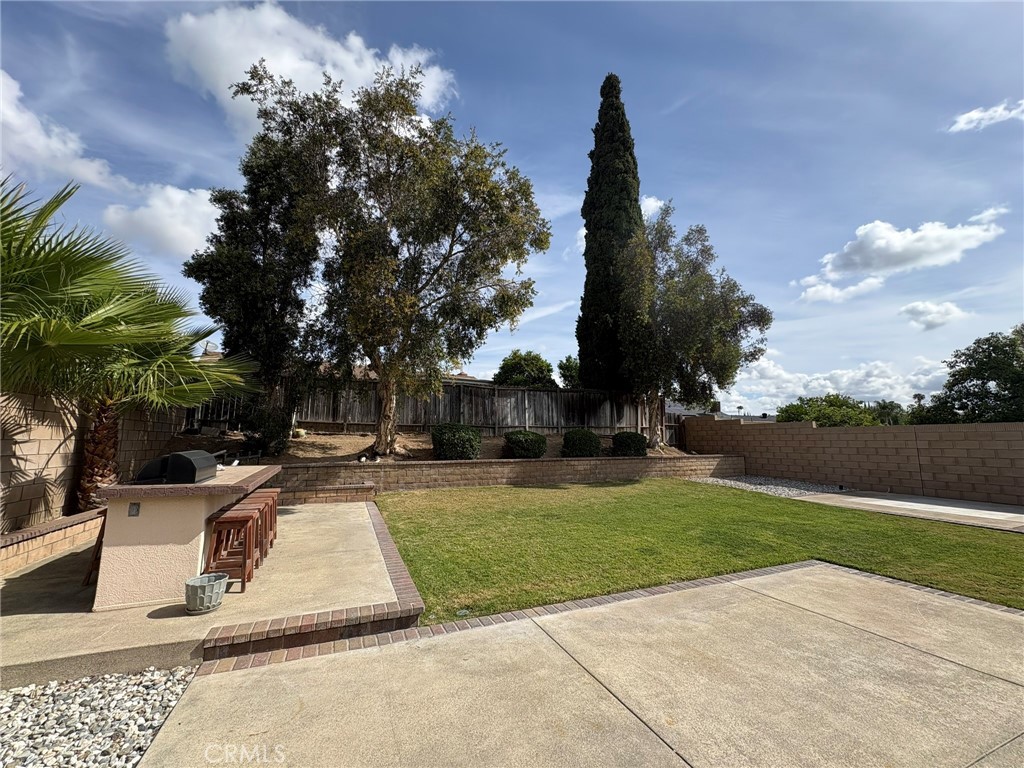 17541 Pine Circle