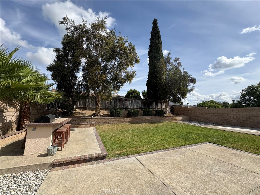 17541 Pine Circle
