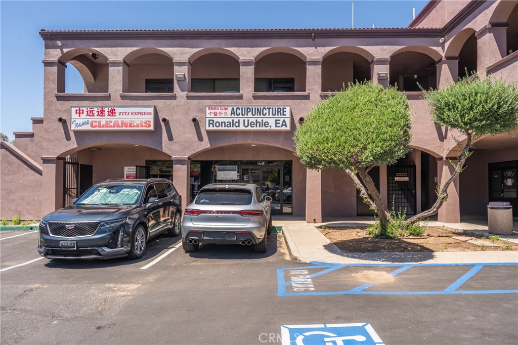 23555 Golden Springs