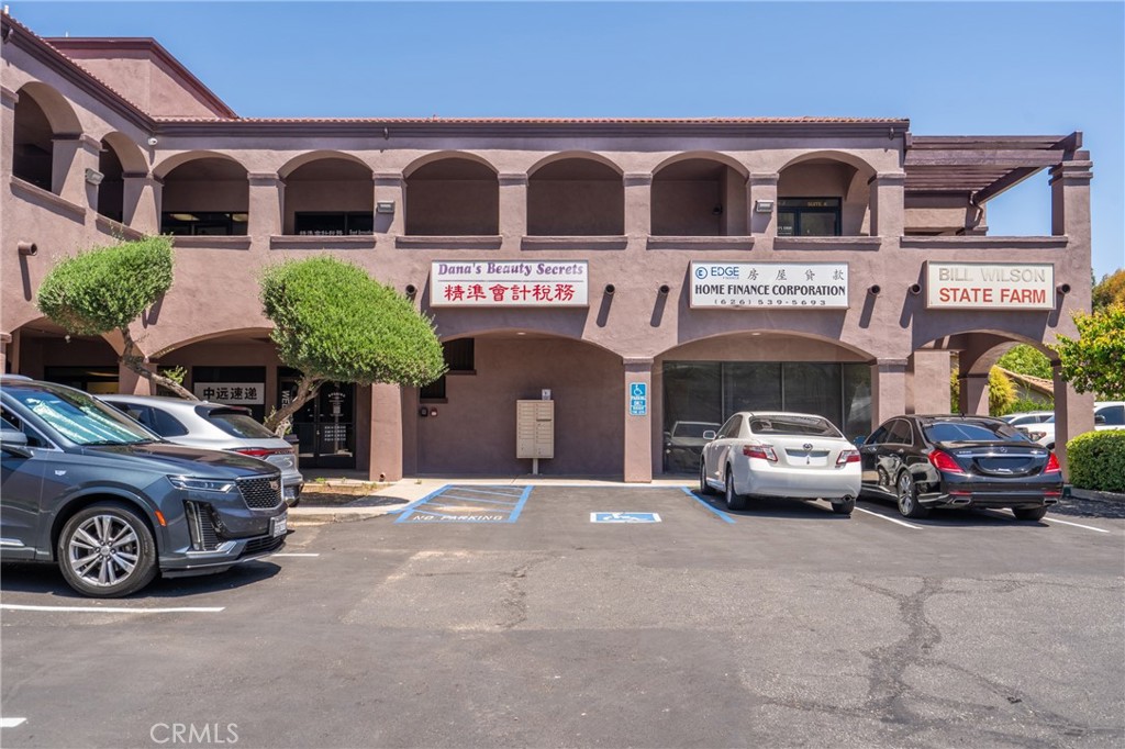 23555 Golden Springs
