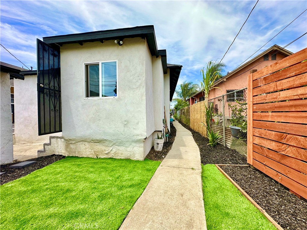 160 W 48th
