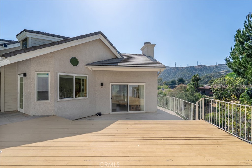 411 Woodcliffe