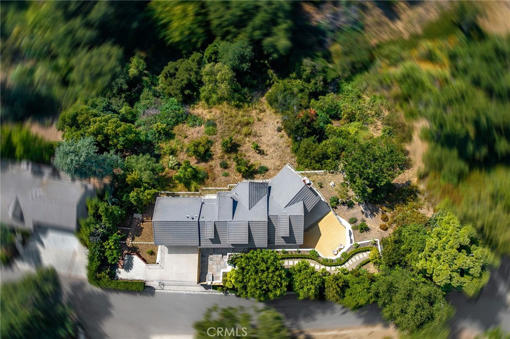 411 Woodcliffe