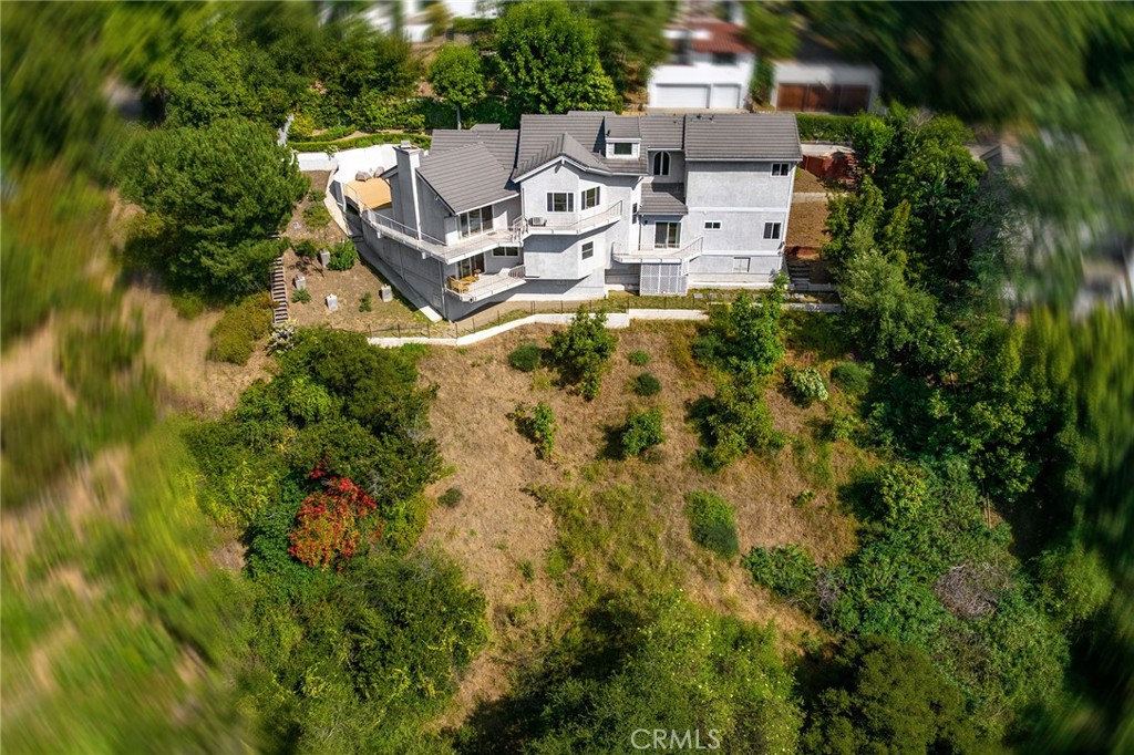 411 Woodcliffe