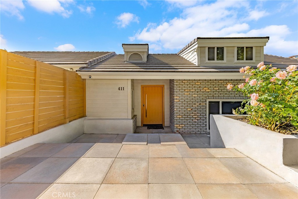 411 Woodcliffe