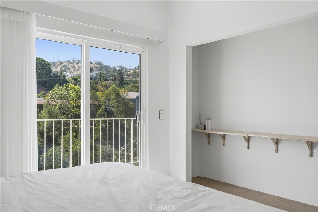 411 Woodcliffe