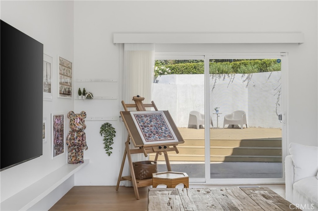 411 Woodcliffe