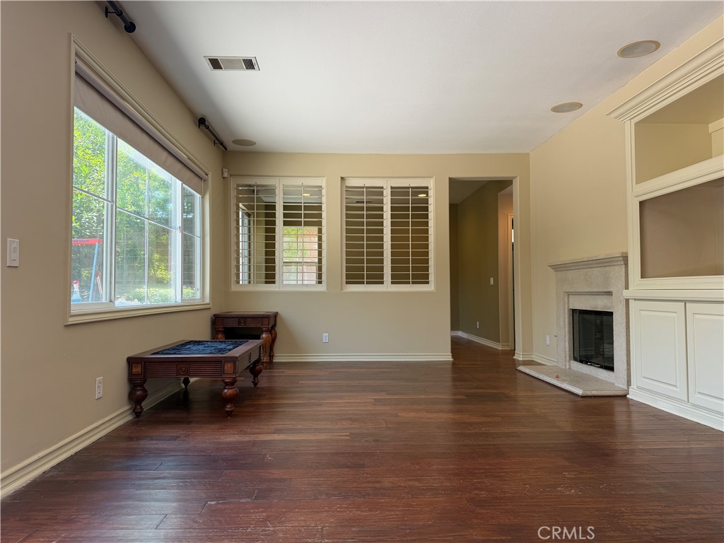 16333 Fox Hollow