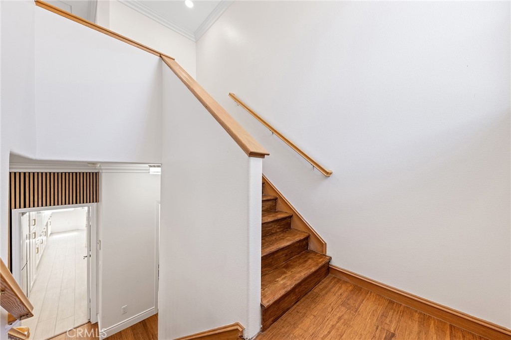 1116 W Huntington Dr D