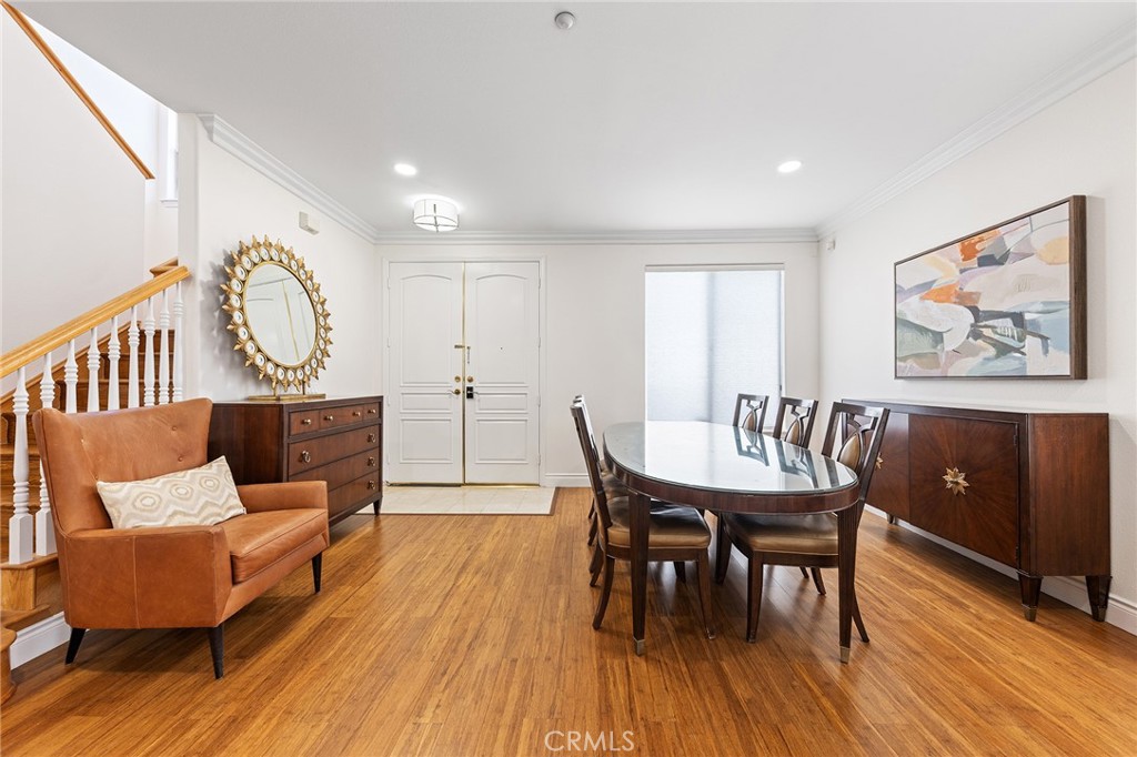 1116 W Huntington Dr D