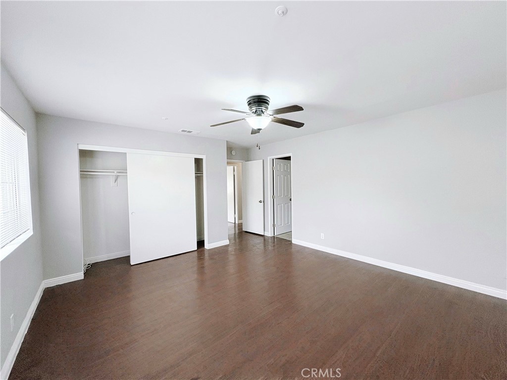 877 S Greenwood