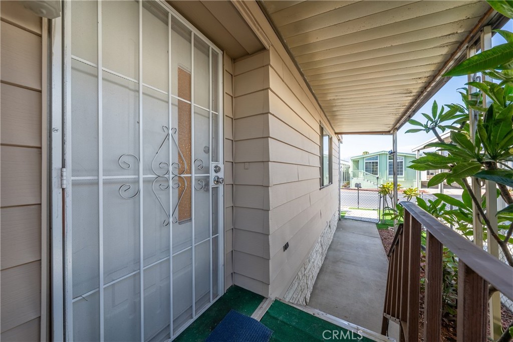 1205 W Cypress St 146