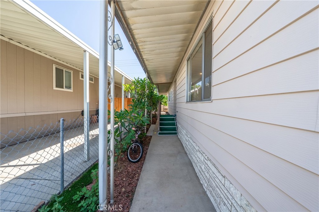 1205 W Cypress St 146