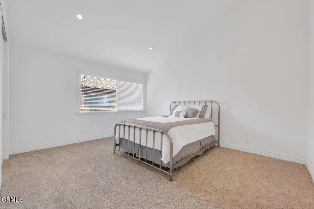 699 County Square Drive 5