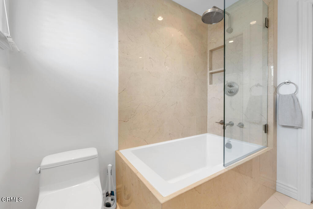 699 County Square Drive 5