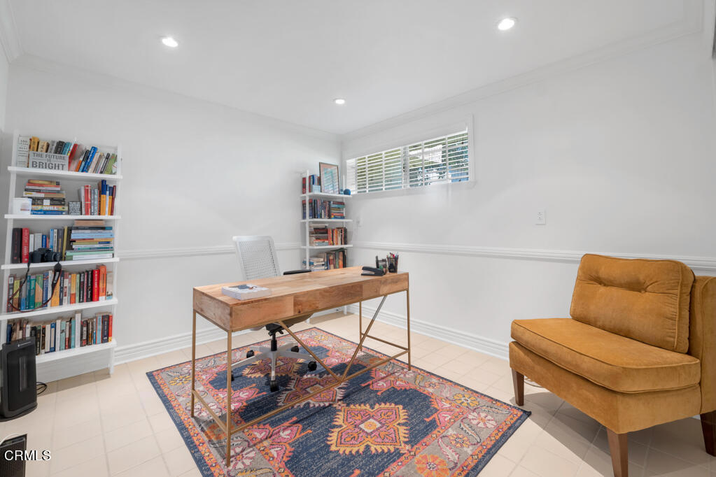 699 County Square Drive 5