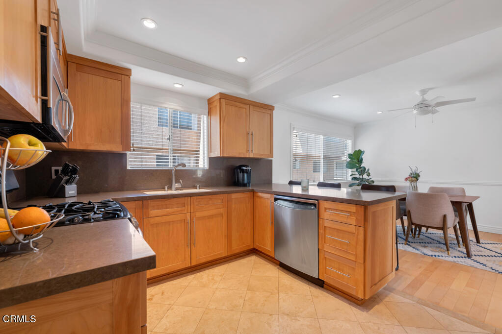 699 County Square Drive 5