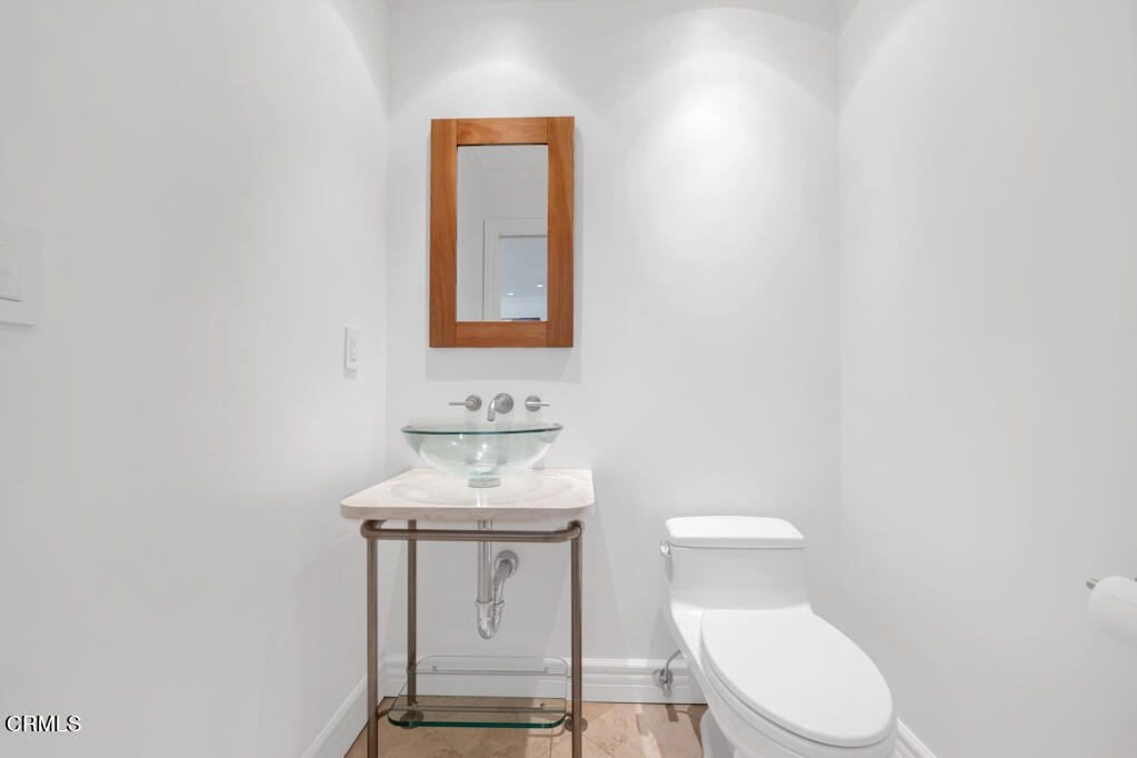 699 County Square Drive 5