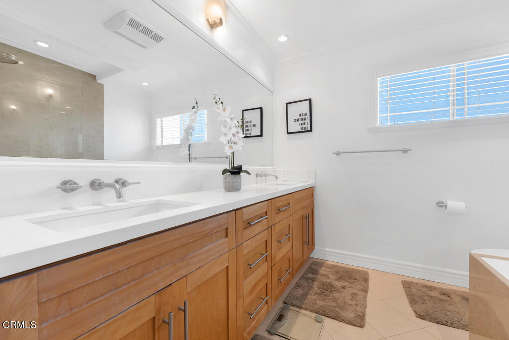 699 County Square Drive 5