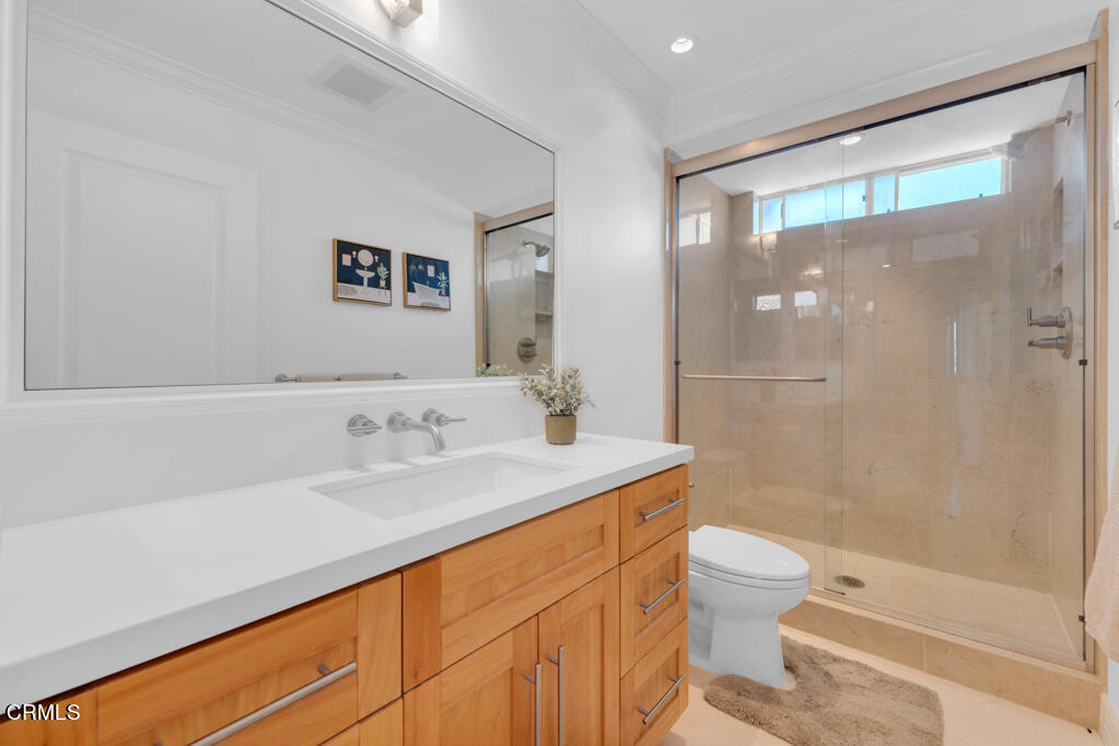 699 County Square Drive 5