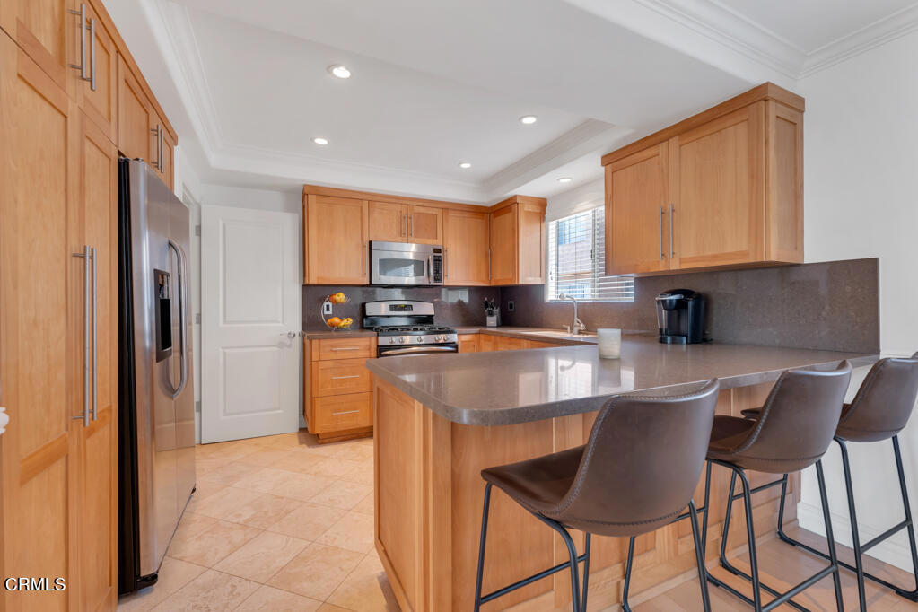 699 County Square Drive 5